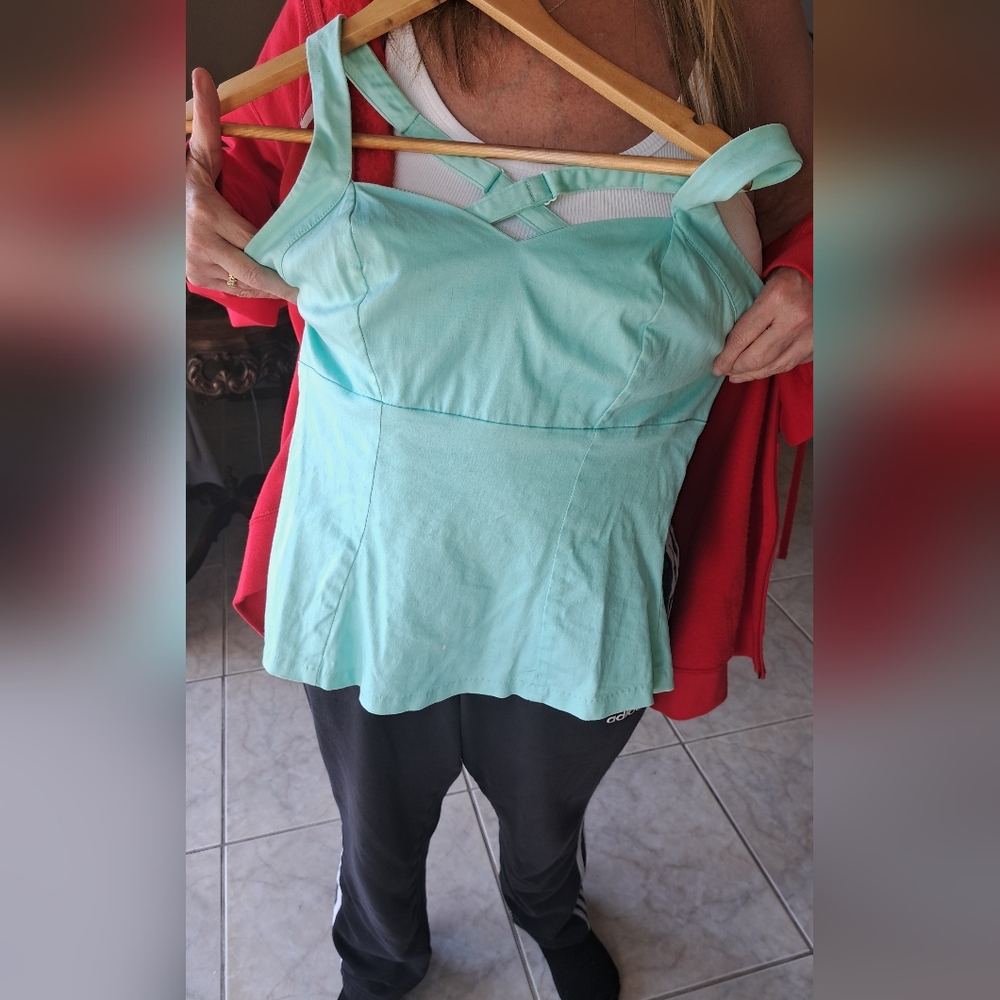 Deadly dames mint top